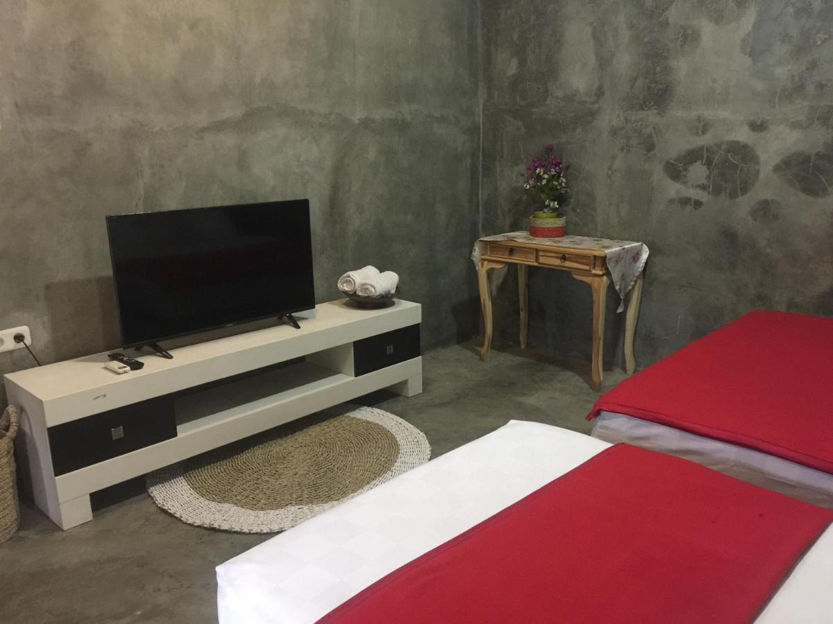 Watukarung Ristu Homestay Kalak Εξωτερικό φωτογραφία
